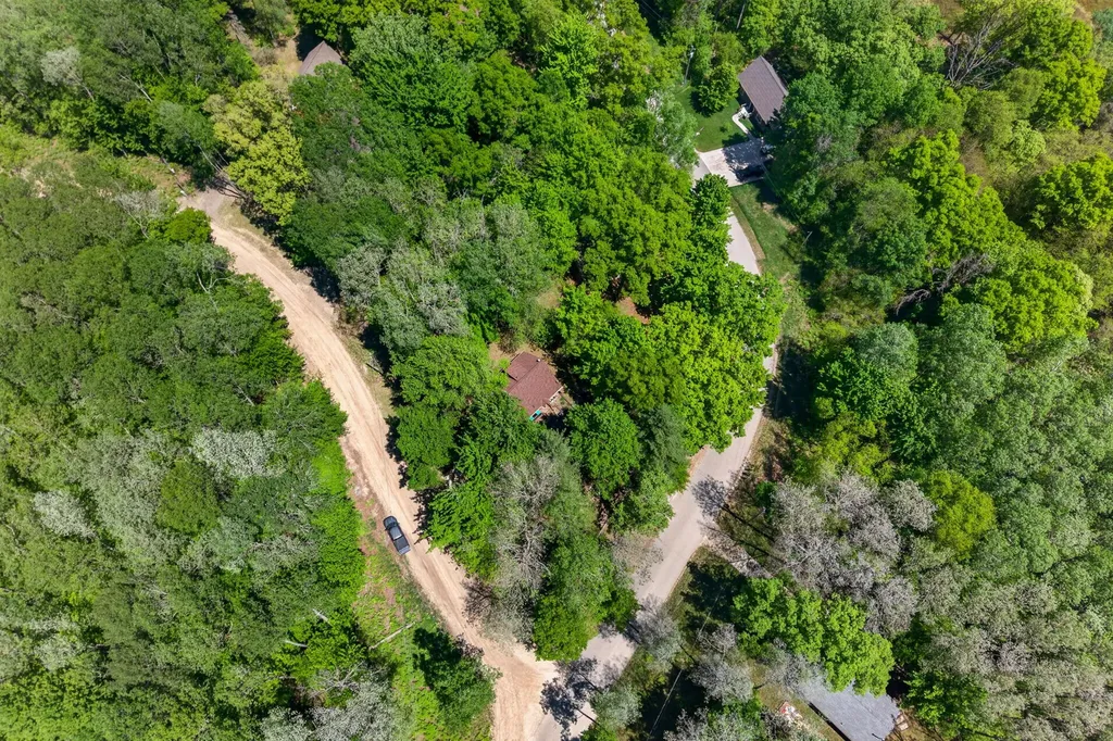 8104 Tanglewood Trail Morton Township MI 49346
