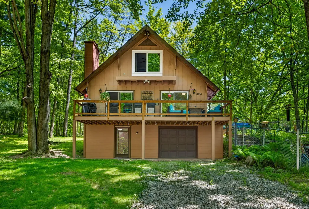8104 Tanglewood Trail Morton Township MI 49346
