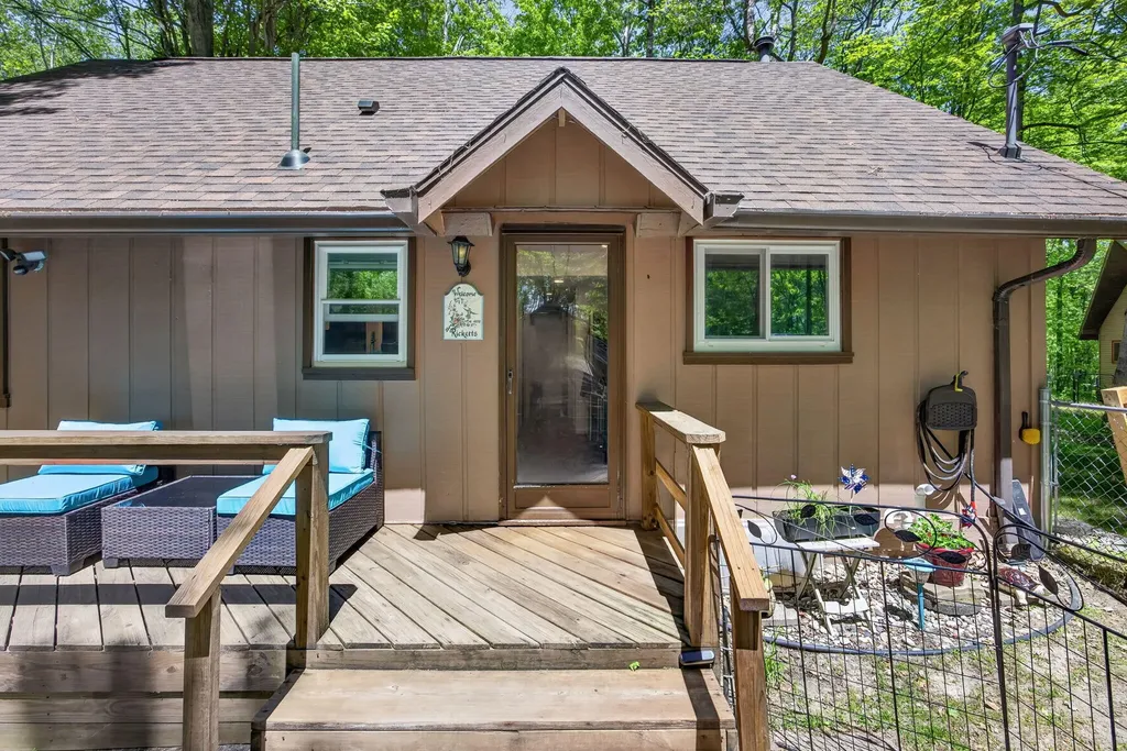 8104 Tanglewood Trail Morton Township MI 49346