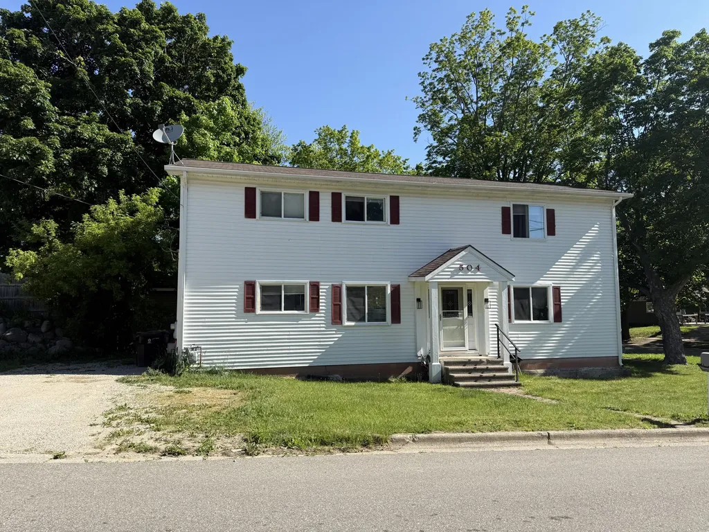 504 Spring Street Big Rapids City MI 49307