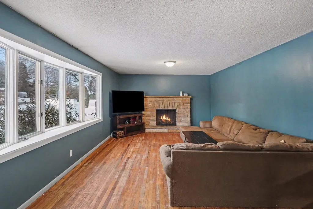 17339 Mckinley Road Colfax Township MI 49307
