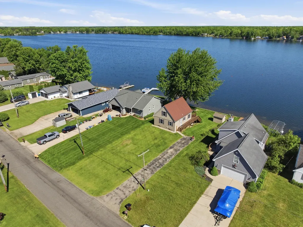 17300 Warrior Drive Winfield Township MI 49329
