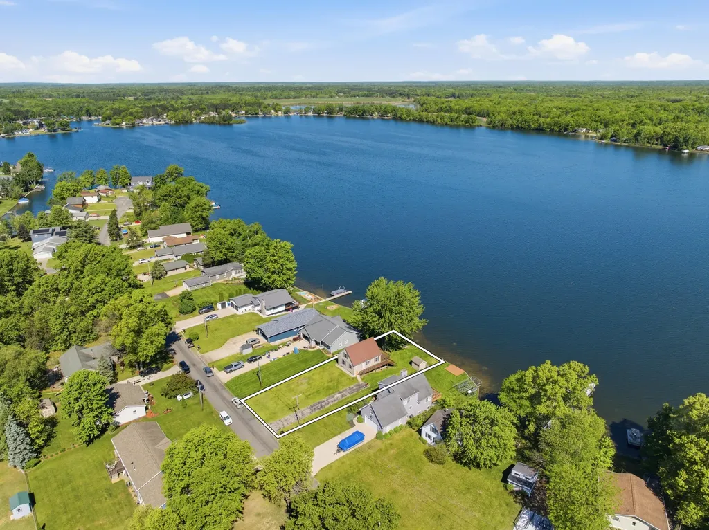 17300 Warrior Drive Winfield Township MI 49329