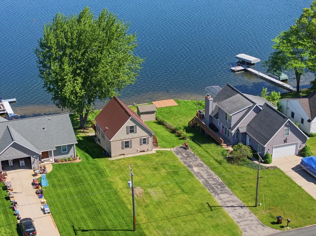 17300 Warrior Drive Winfield Township MI 49329