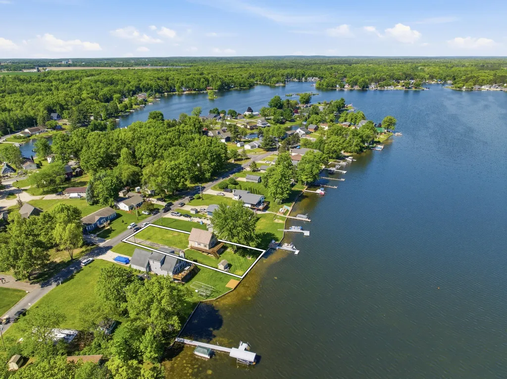 17300 Warrior Drive Winfield Township MI 49329