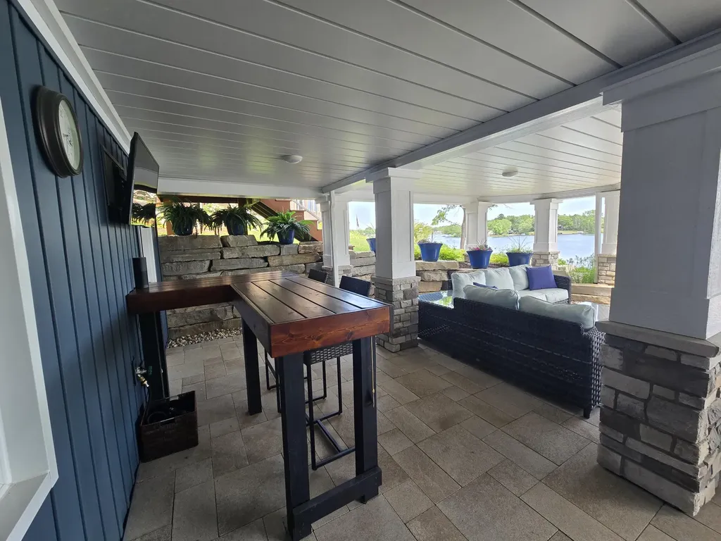 7970 Island Court Morton Township MI 49346