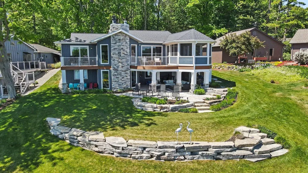 7970 Island Court Morton Township MI 49346
