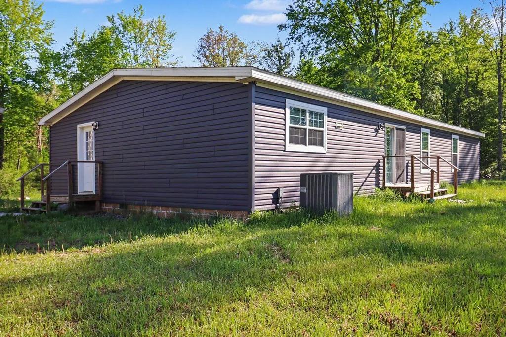92 N Elm Avenue Goodwell Township MI 49349