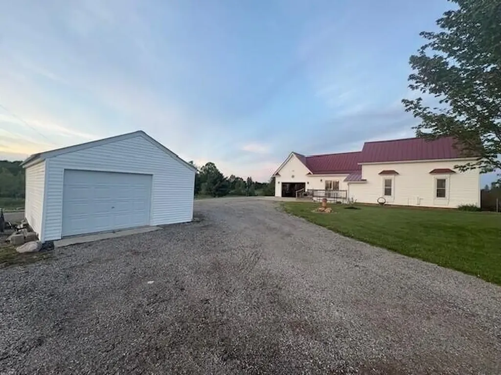 4072 20 Mile Road Marion Township MI 49665