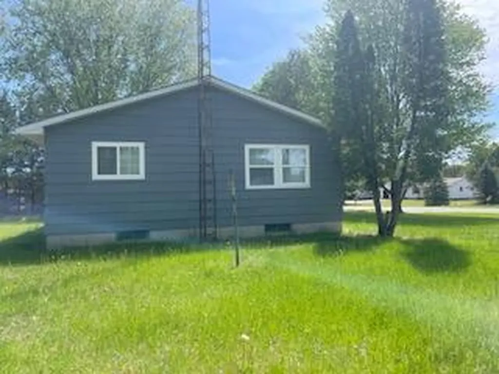 5543 E 13 Mile Road Barton Township MI 49338