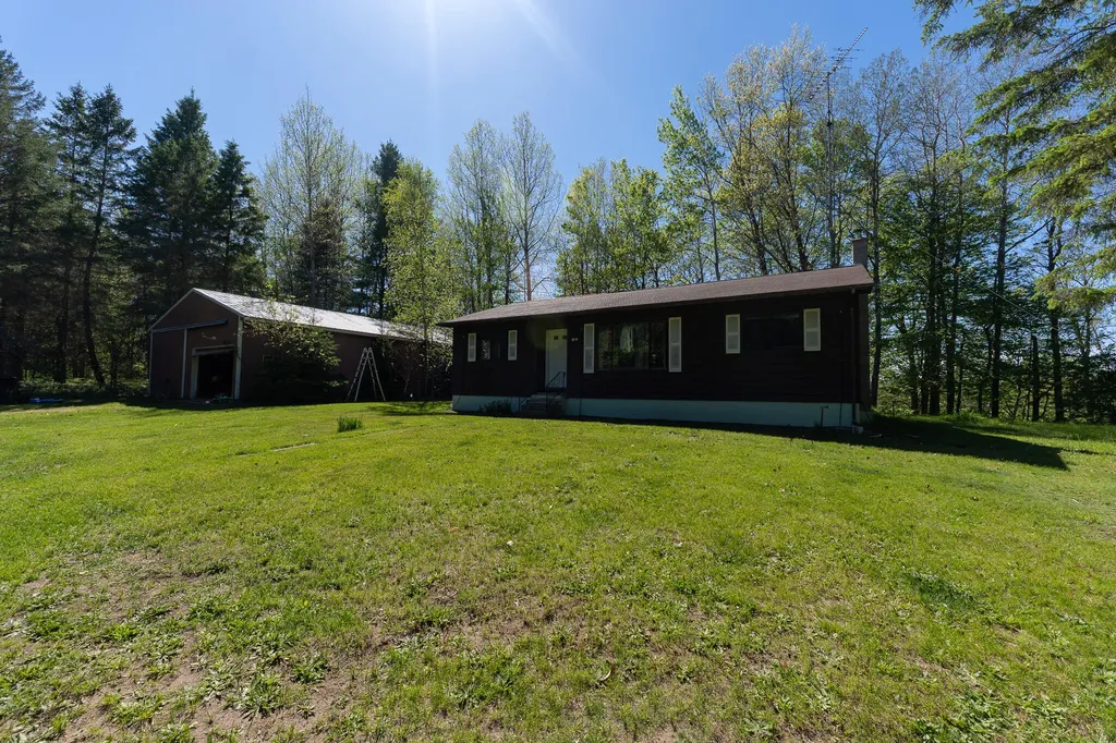 1583 N Dennis Road Amber Township MI 49431