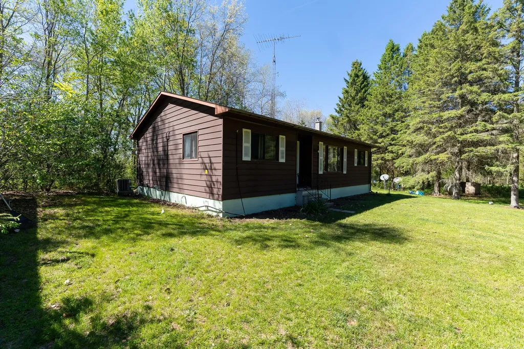 1583 N Dennis Road Amber Township MI 49431