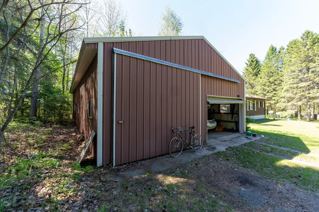 1583 N Dennis Road Amber Township MI 49431