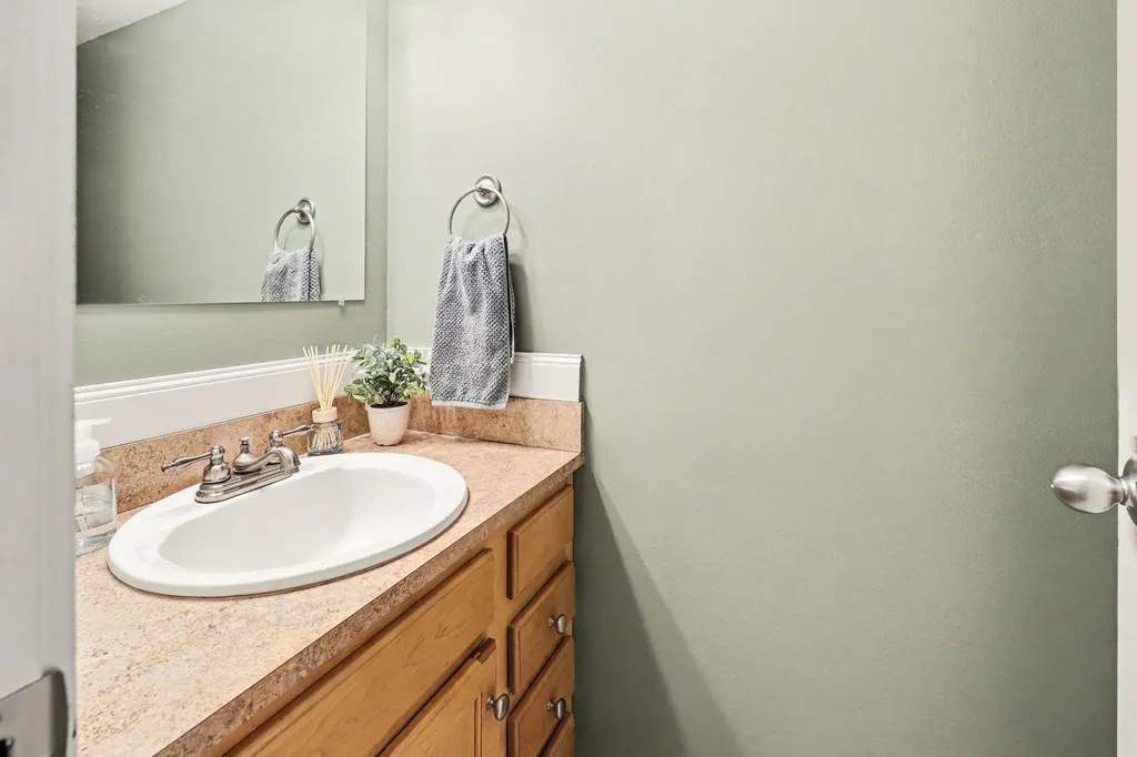 732 Pinckney Court Alpine Township MI 49321