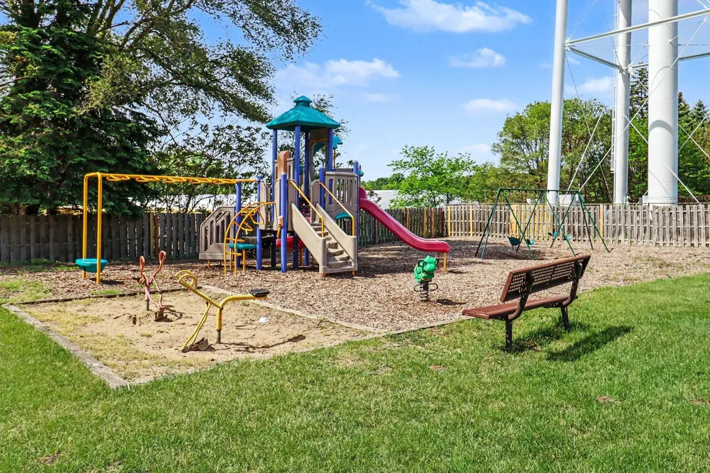 732 Pinckney Court Alpine Township MI 49321