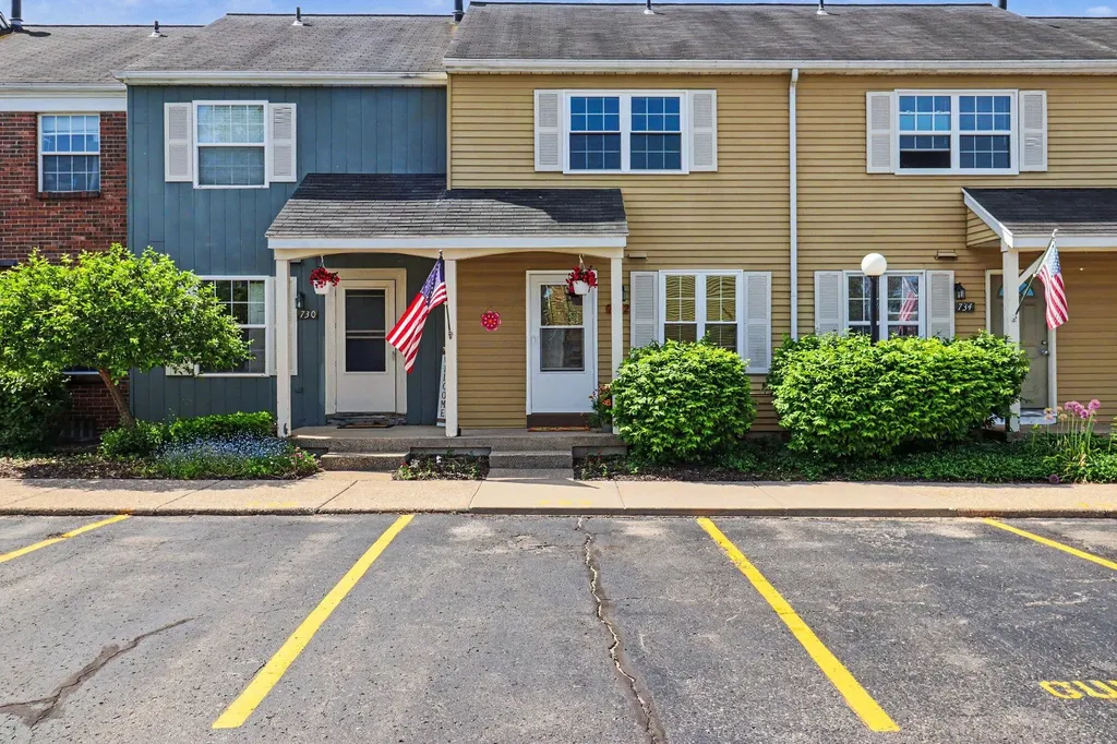 732 Pinckney Court Alpine Township MI 49321