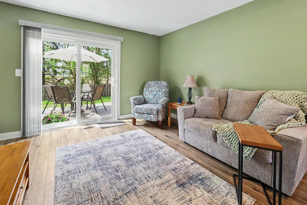 732 Pinckney Court Alpine Township MI 49321