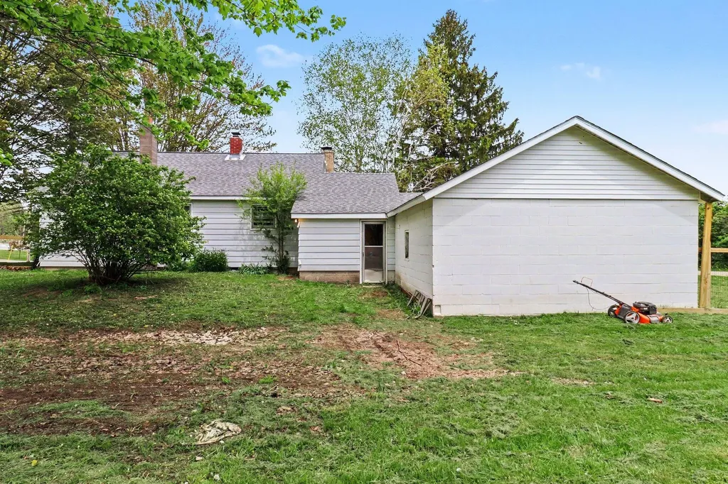 345 W Church Avenue Reed City City MI 49677