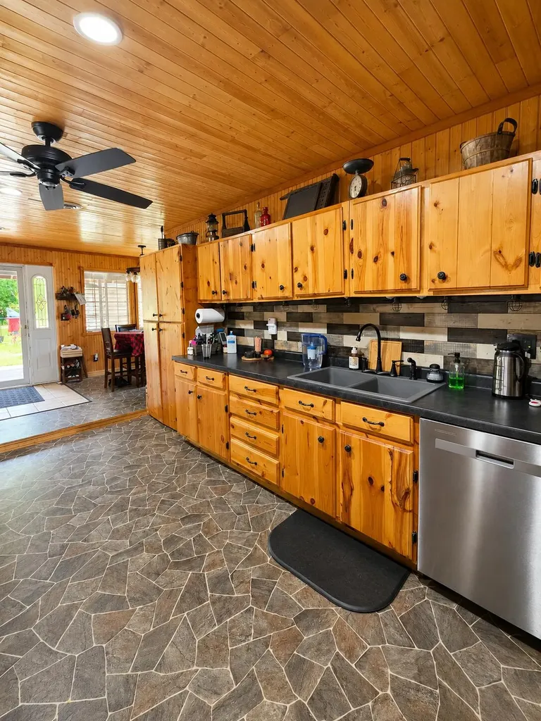 73 N State Street Hesperia Village MI 49421