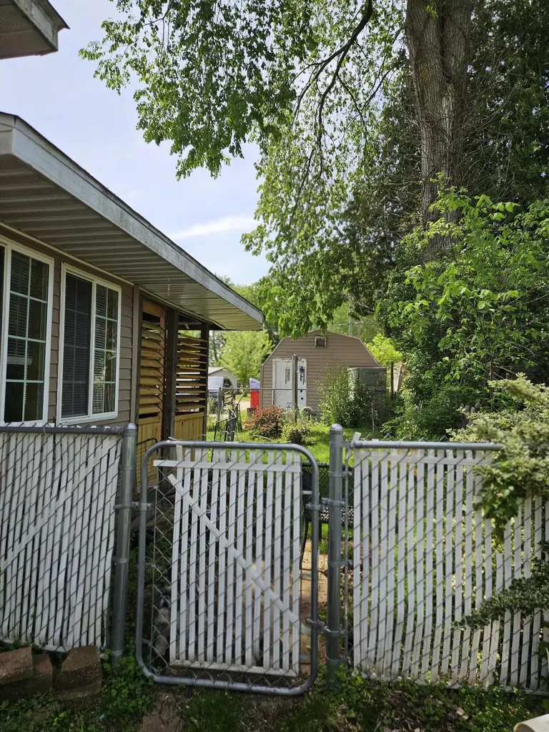 73 N State Street Hesperia Village MI 49421