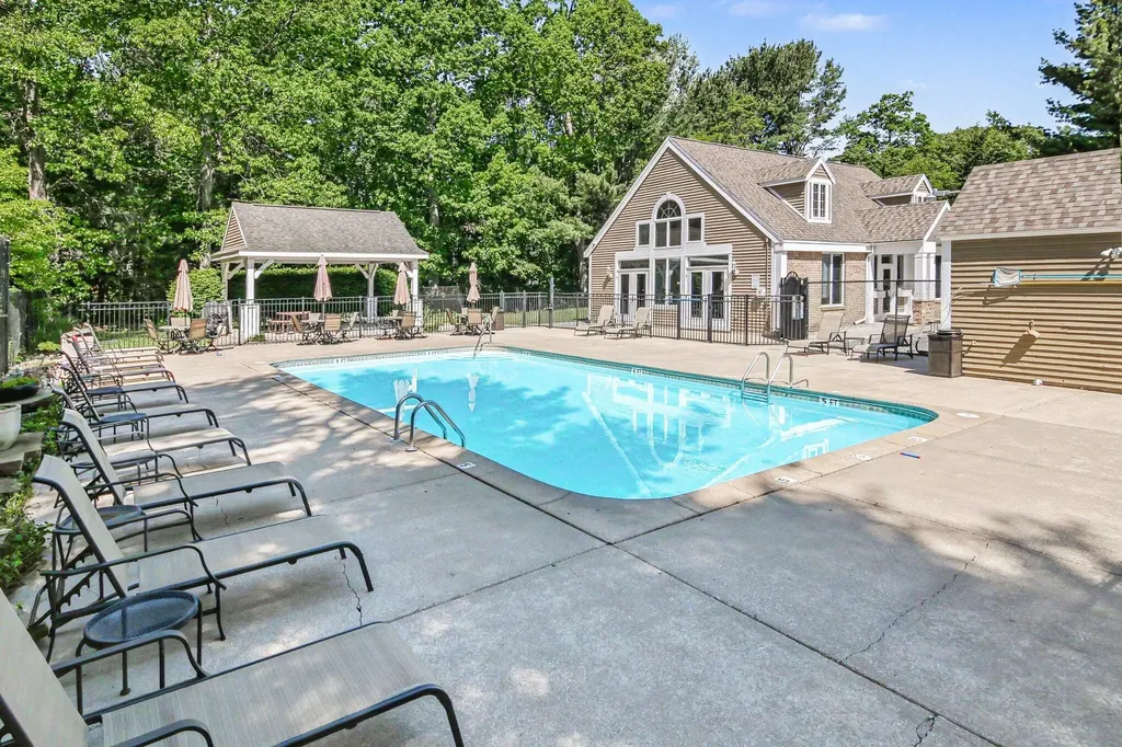 13784 Hofma Drive Grand Haven Charter Township MI 49417