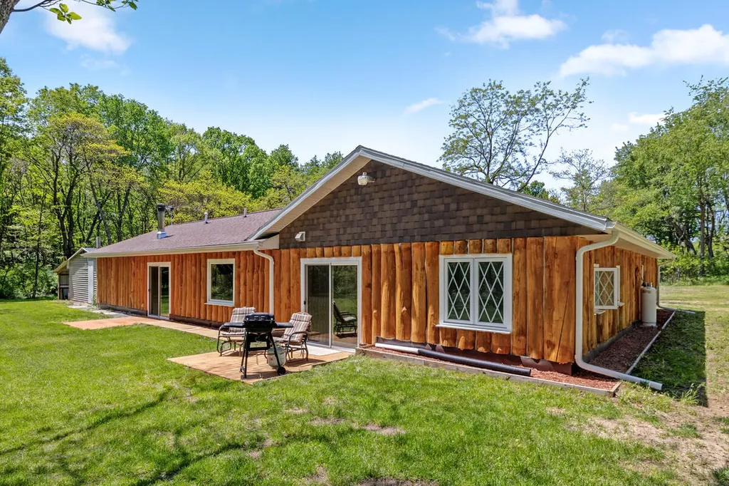 2538 S Van Wagoner Avenue Denver Township MI 49421