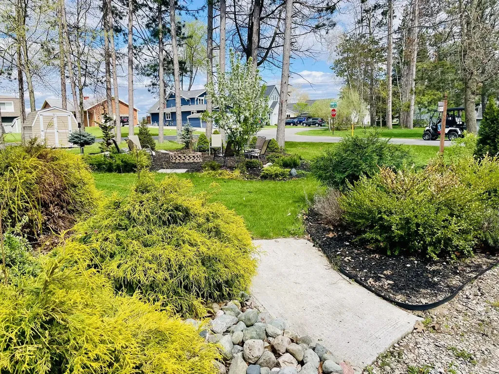 8653 Cochise Drive Winfield Township MI 49329