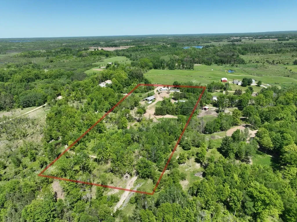 16829 130th Avenue Colfax Township MI 49342