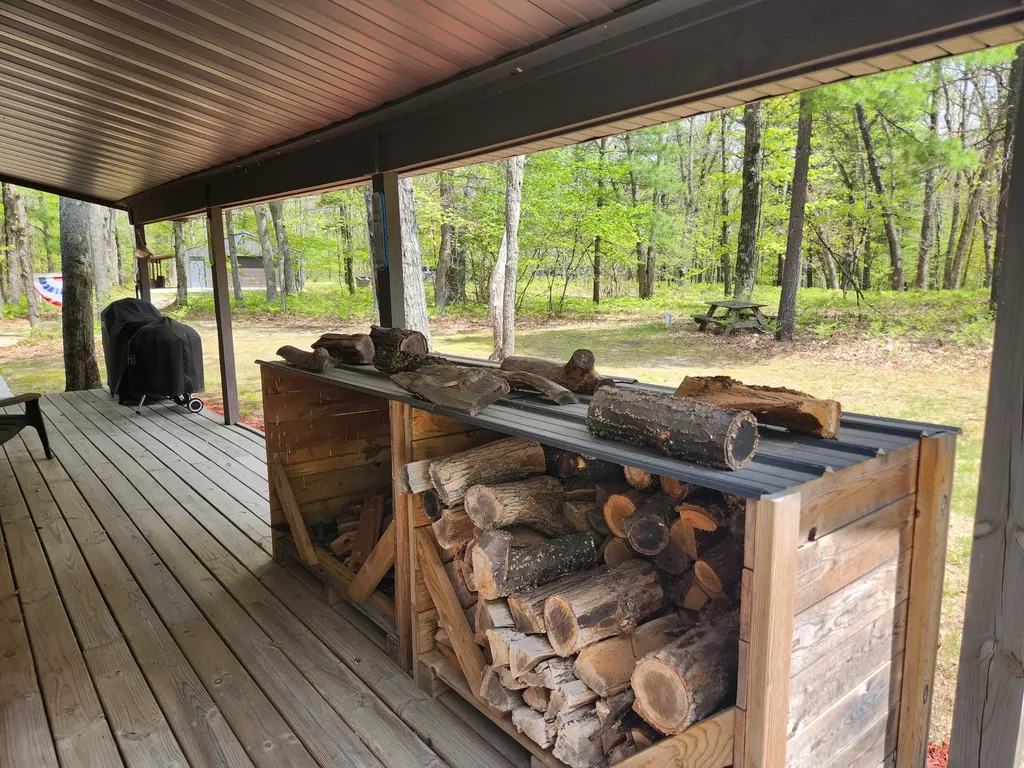 7296 E 40th Street Pinora Township MI 49623