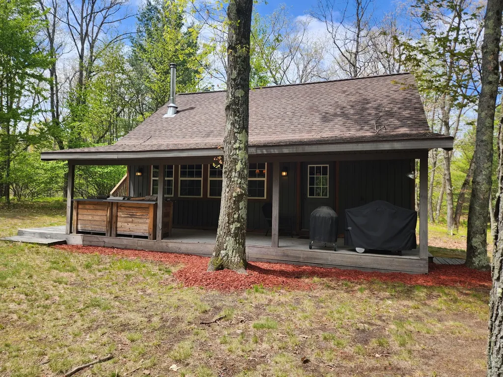 7296 E 40th Street Pinora Township MI 49623