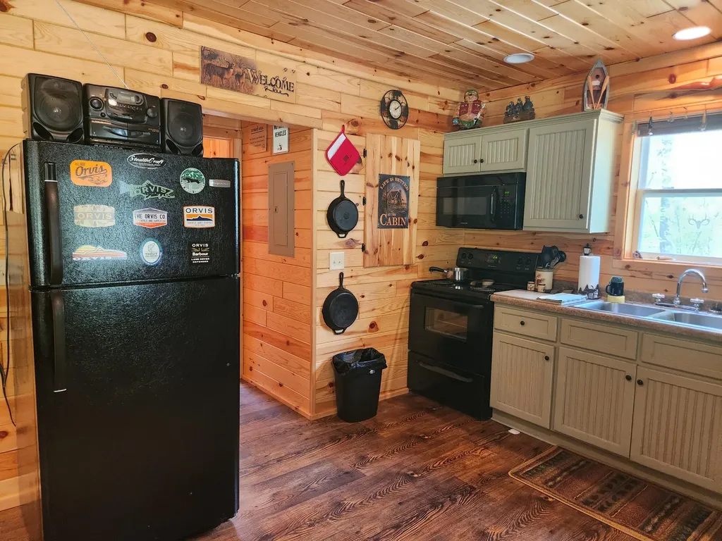 7296 E 40th Street Pinora Township MI 49623