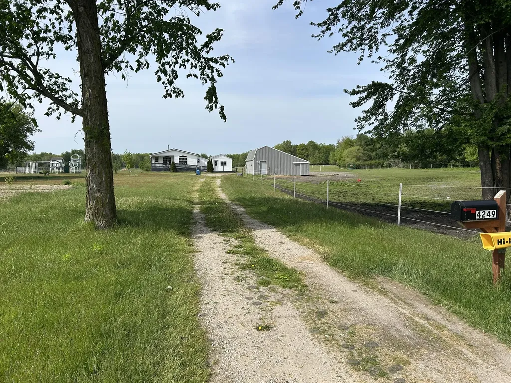 4249 W 80th Street Fremont City MI 49412