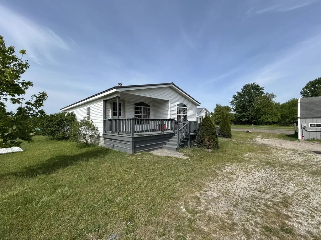 4249 W 80th Street Fremont City MI 49412