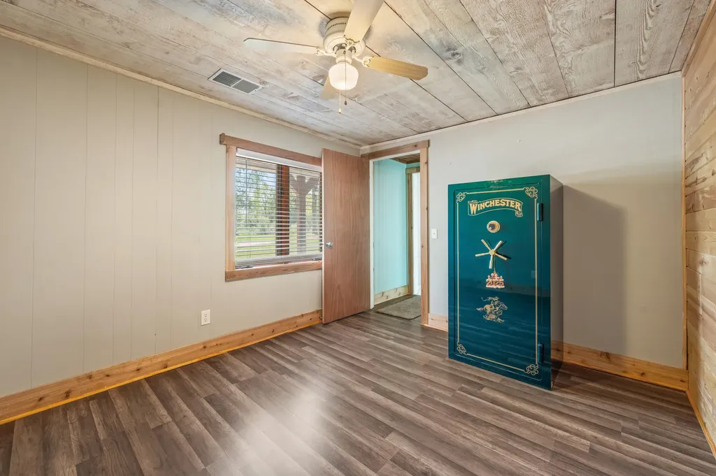 19454 E Chippewa Lake Drive Chippewa Township MI 49320