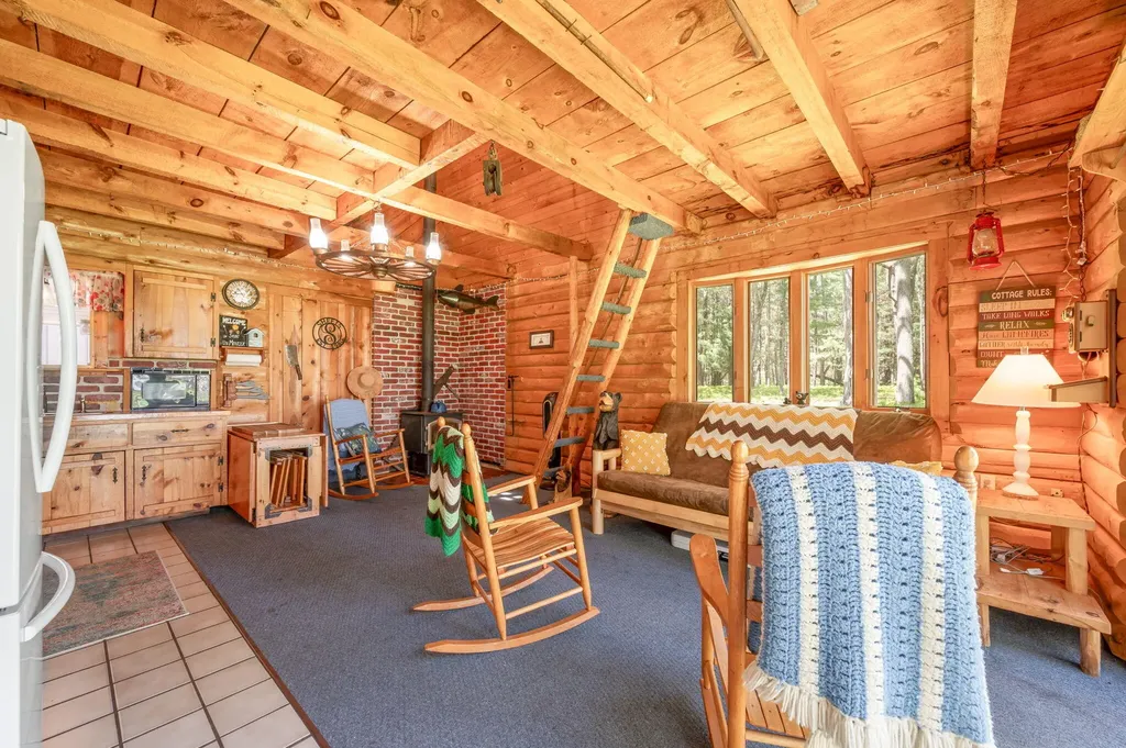 2850 W Winona Drive Peacock Township MI 49304