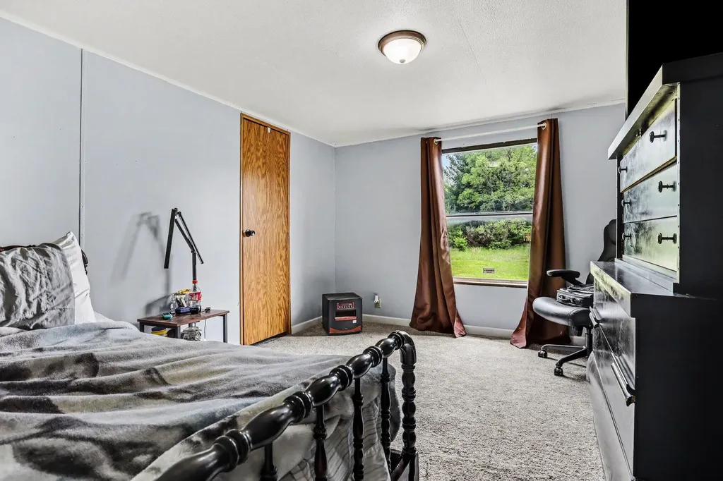10812 Henkel Road Reynolds Township MI 49336