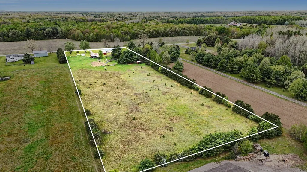 10812 Henkel Road Reynolds Township MI 49336