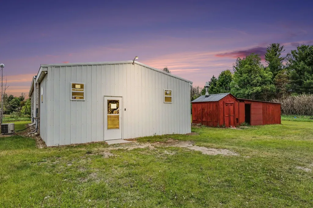 10812 Henkel Road Reynolds Township MI 49336