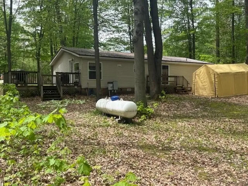 18412 Royena Drive Highland Township MI 49665