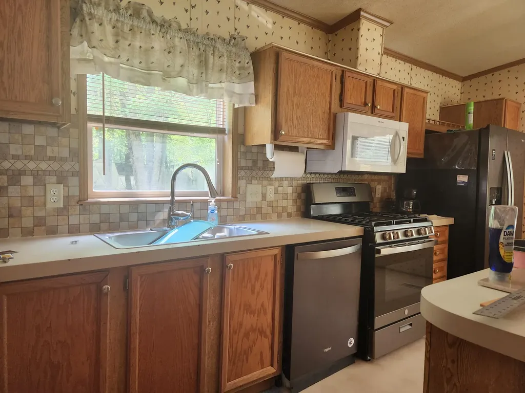 8033 Rolling Drive Garfield Township MI 48632
