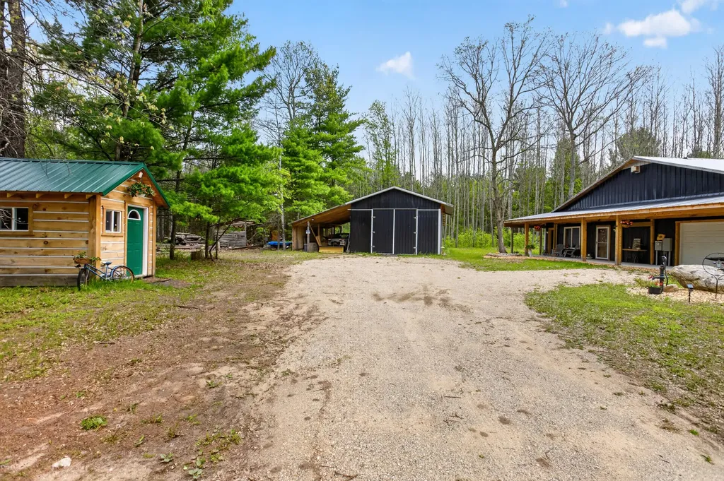 4850 E Us Highway 10 Cherry Valley Township MI 49623