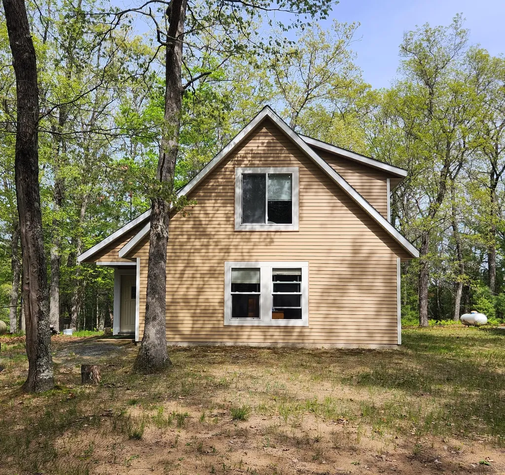 9736 S Trillium Trail Lake Township MI 49304