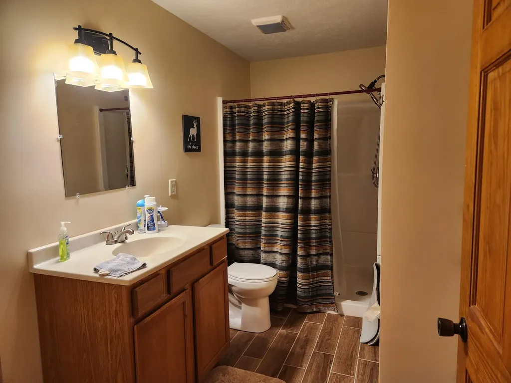 9736 S Trillium Trail Lake Township MI 49304