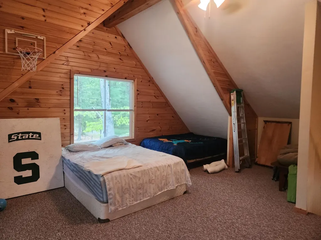 9736 S Trillium Trail Lake Township MI 49304
