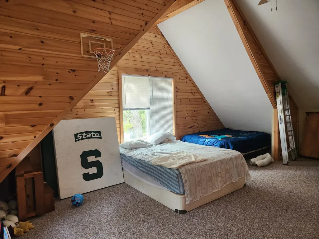9736 S Trillium Trail Lake Township MI 49304