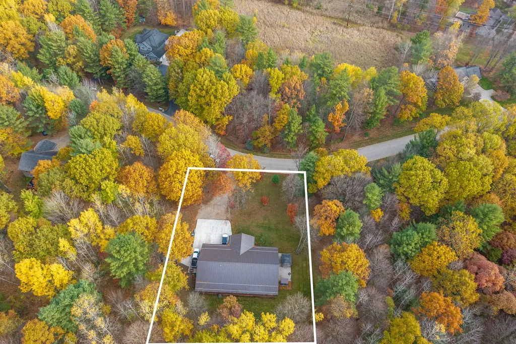 3159 Hilltop Lane Union Charter Township MI 48858