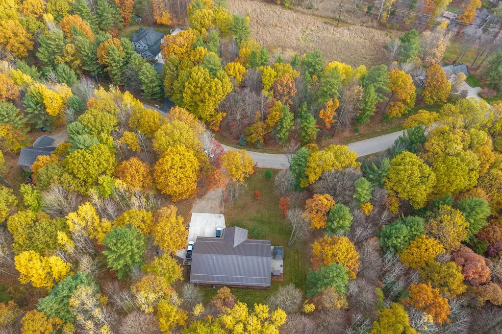 3159 Hilltop Lane Union Charter Township MI 48858