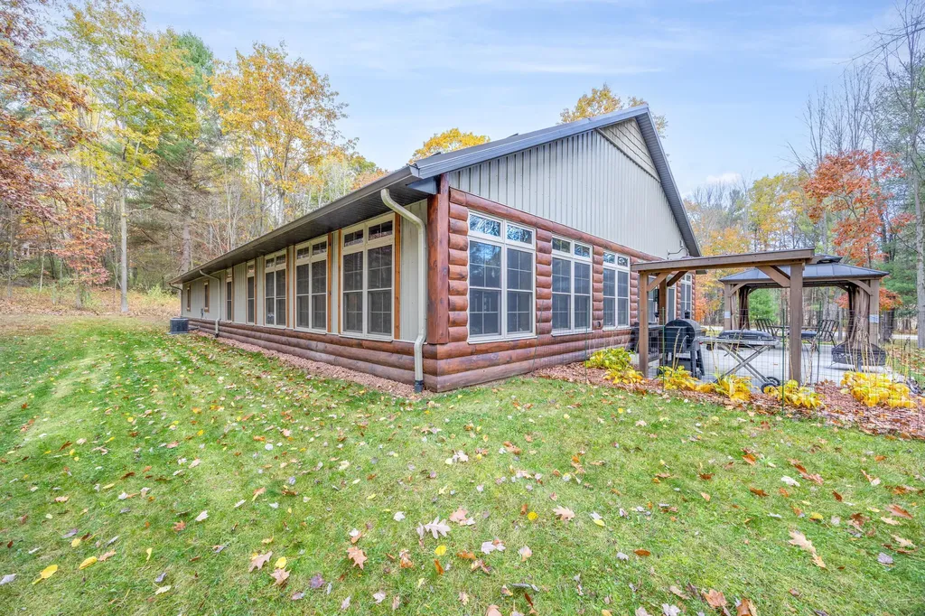 3159 Hilltop Lane Union Charter Township MI 48858