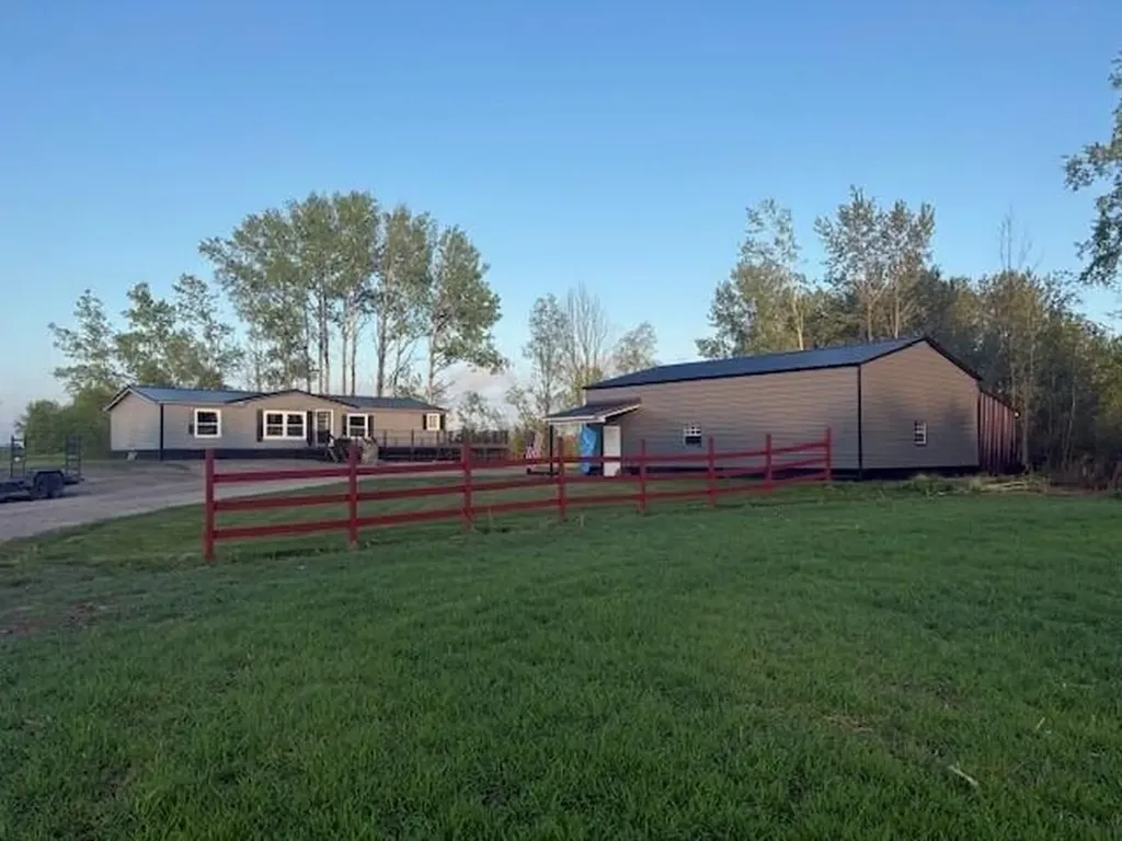 3775 16 Mile Middle Branch Township MI 49665