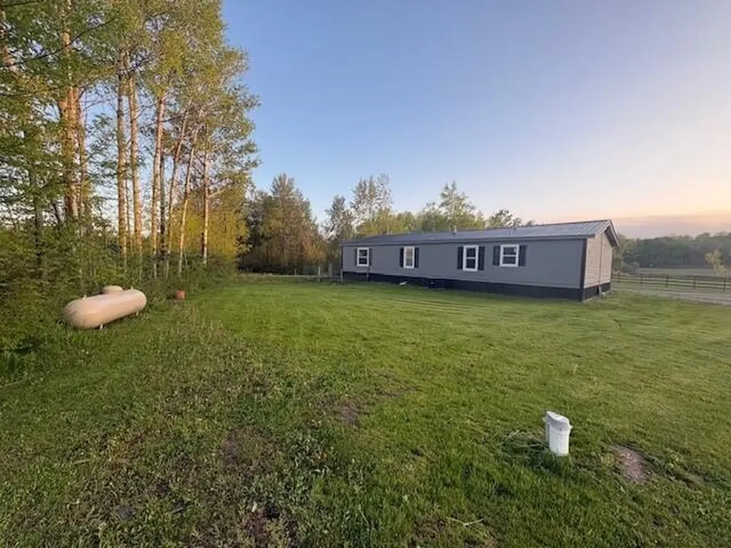 3775 16 Mile Middle Branch Township MI 49665